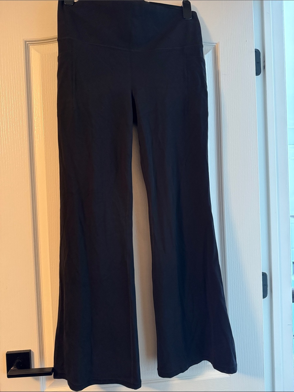 Athleta Black Salutation Stash Women's Flare Pants